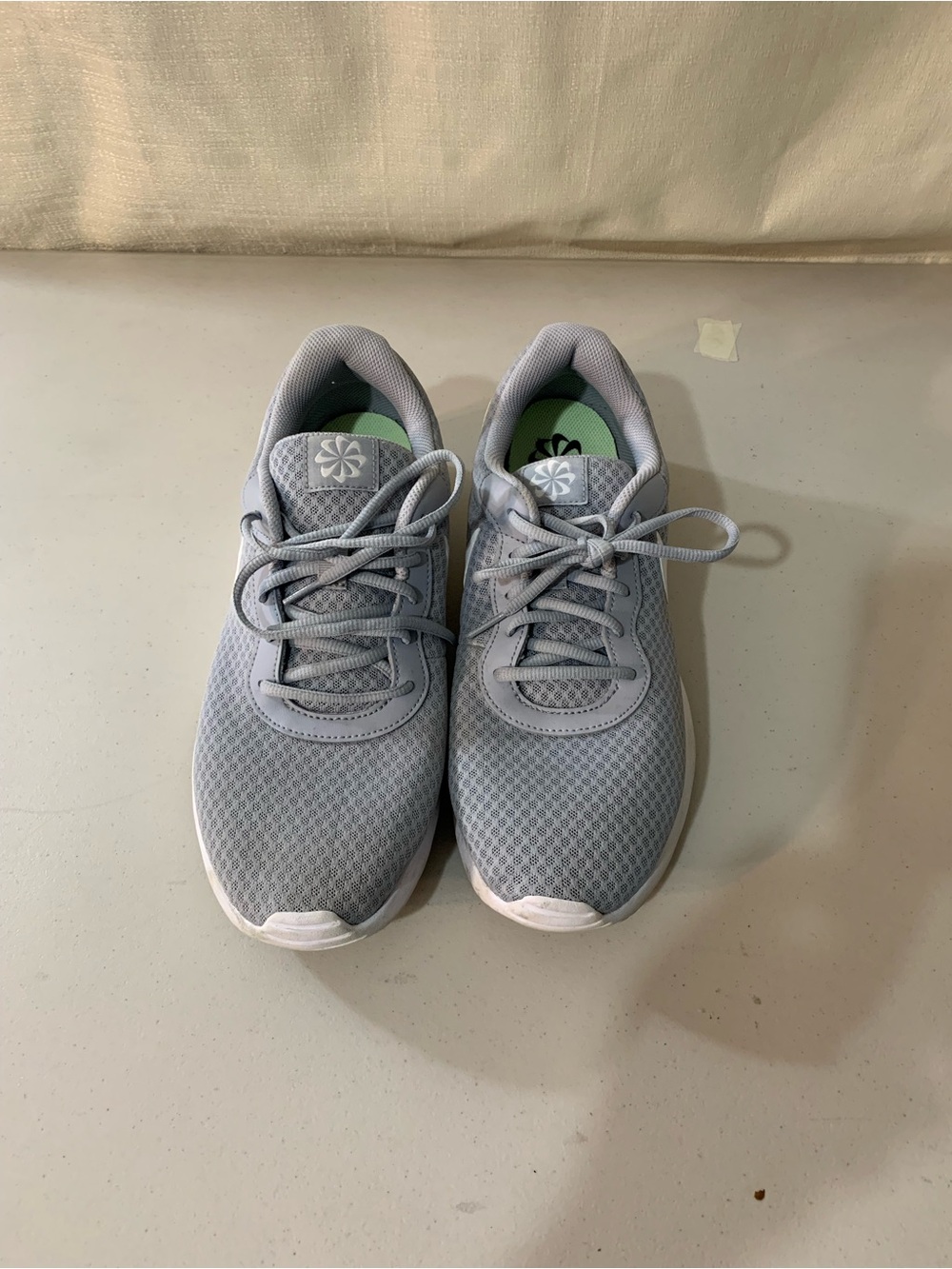 MENS Lightweight Grey Mesh Sneakers - Unbranded b3/57